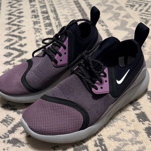 Nike Women's Purple and Black Slip-On Athletic Sneakers